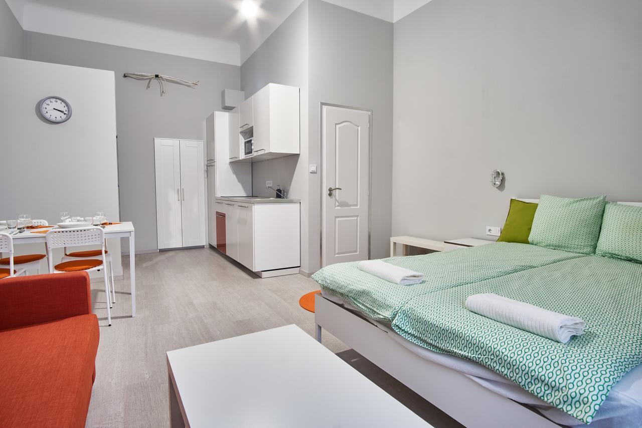 Hild-2 Apartments | Будапеща Екстериор снимка